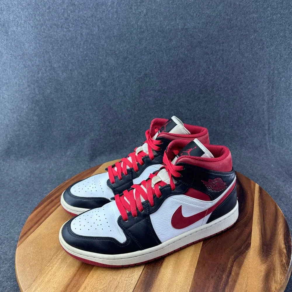 VNDS Air Jordan 1 Mid Gym Red Mens Size 9.5 Shoes Black Toe Sneakers 554724-122